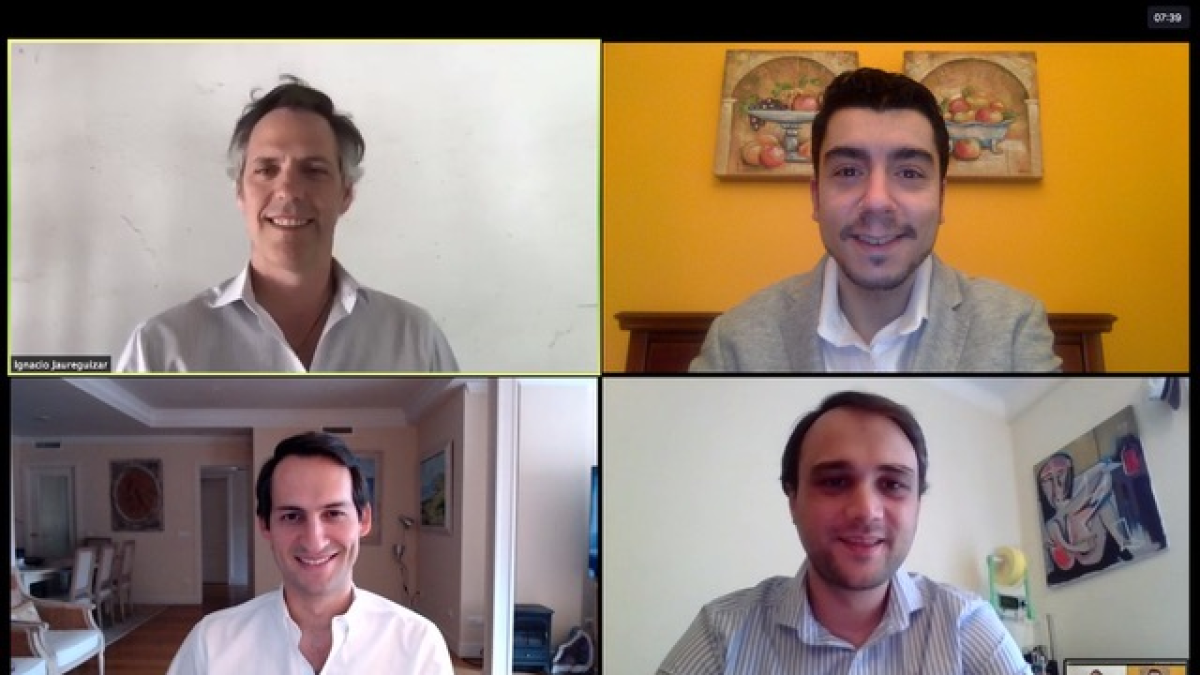 Los fundadores de la plataforma comoayudar.org.