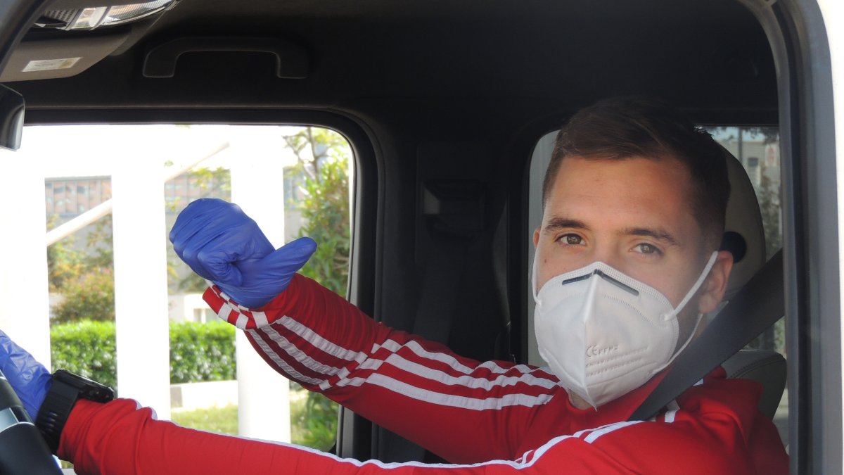 Valentín Vada llegando al Estadio Mediterráneo.