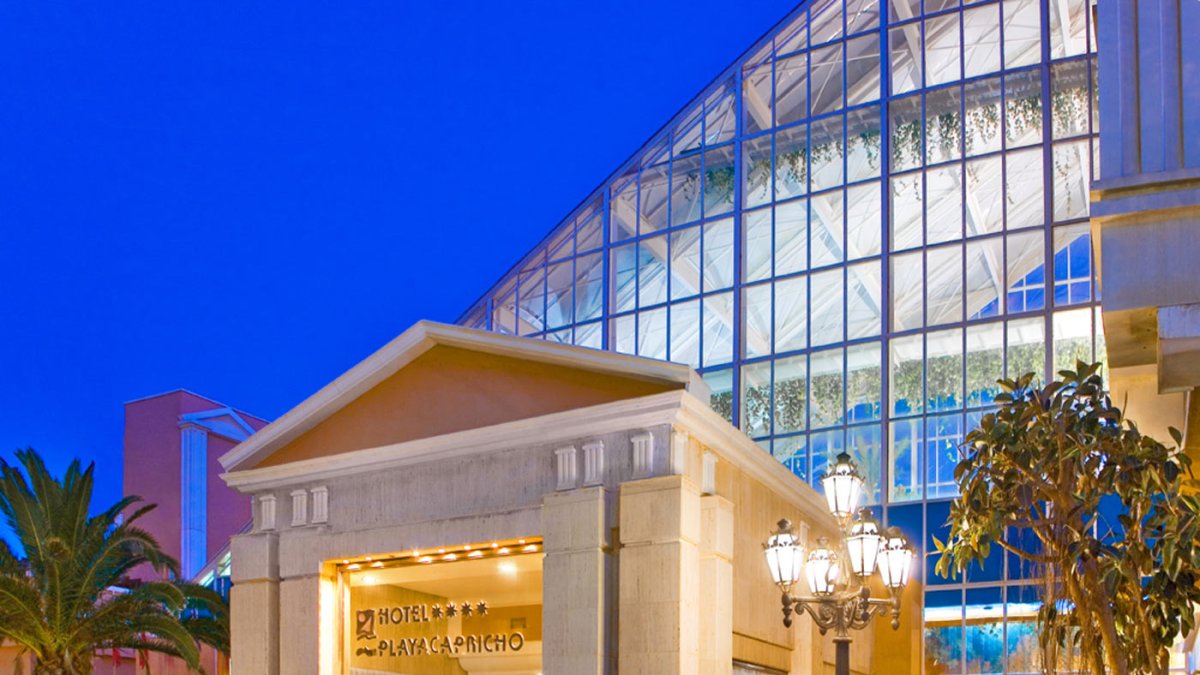 El Hotel Playacapricho abrirá en junio.
