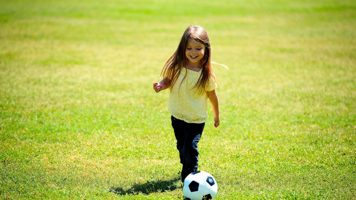 InterActúa propone el ejercicio físico y el deporte como la mejor terapia infantil tras el confinamiento.
