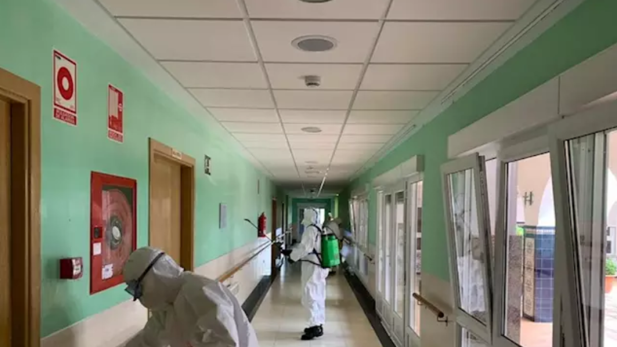 De los 105 contagiados en centros de mayores, 81 ya han sido dados de alta.