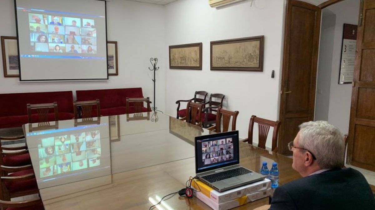 El alcalde de Vera, Jose Carmelo Jorge Blanco, en el pleno en el que fueron aprobadas las ayudas.