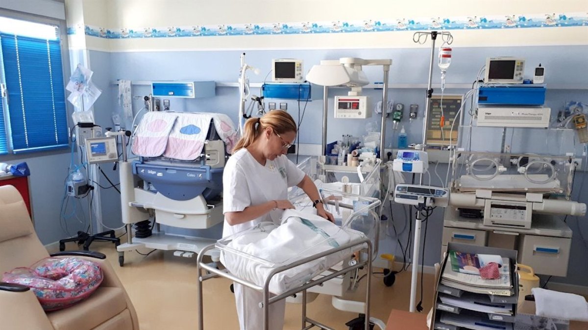 Los nacimientos continúan durante la crisis del coronavirus.