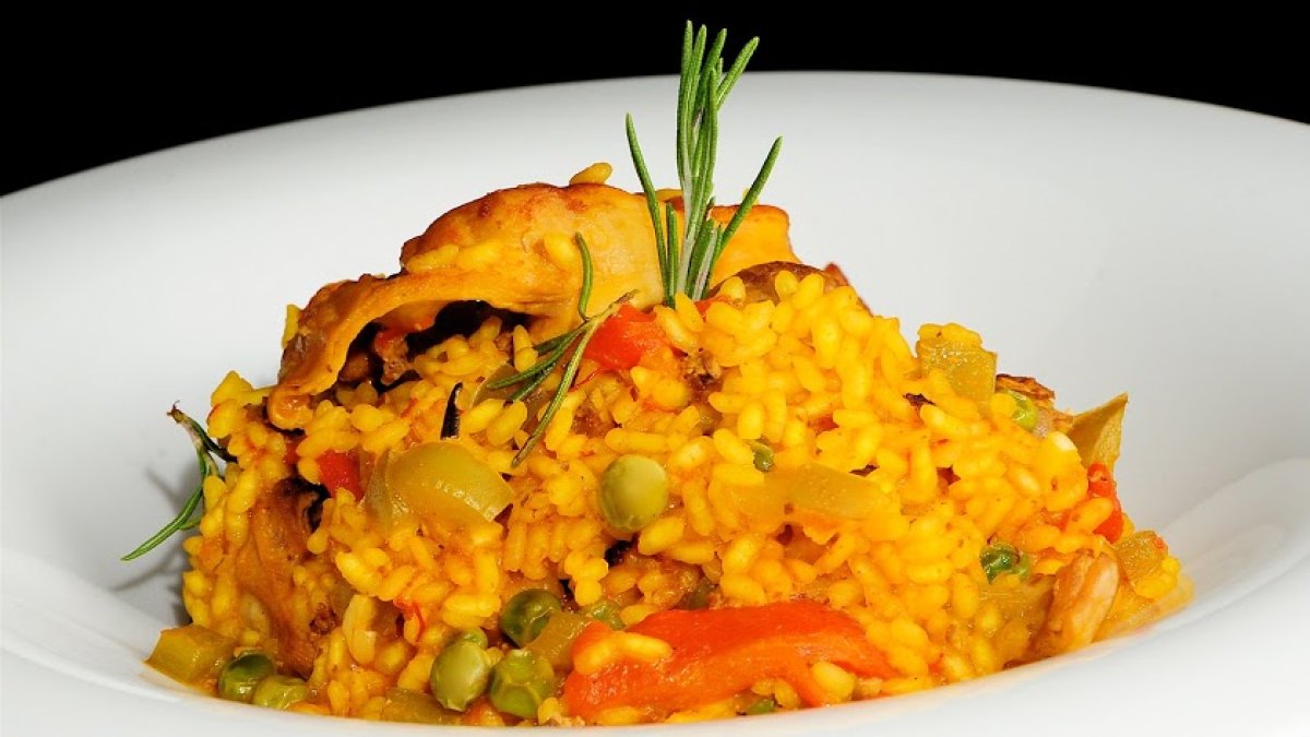 Arroz con conejo en el menú de hoy