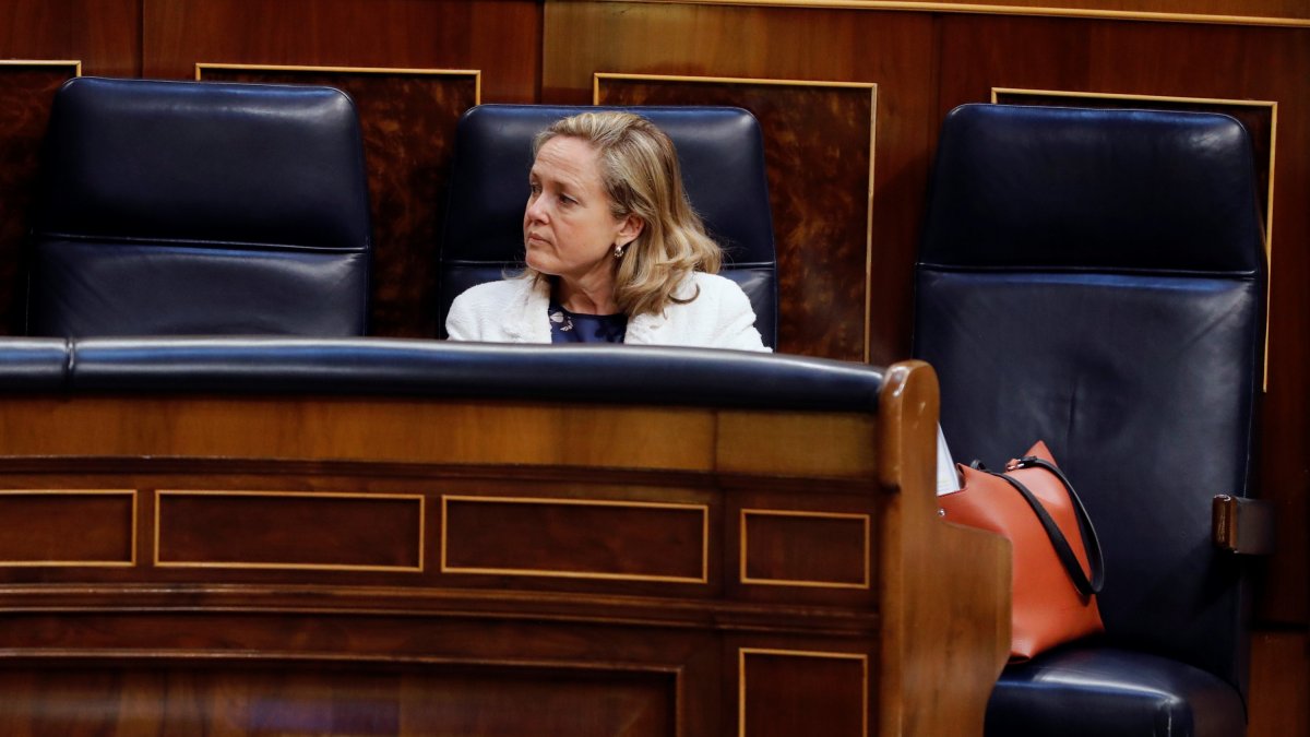 La ministra de Economía, Nadia Calviño, en el Congreso.
