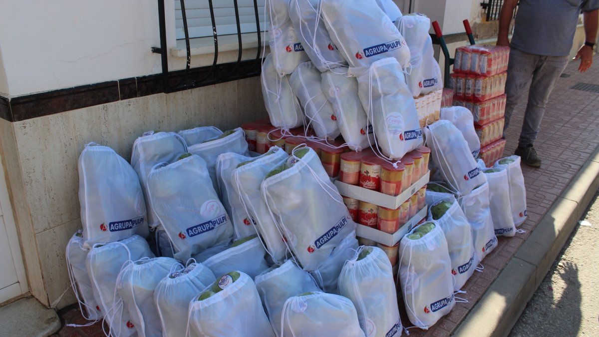 La empresa pulpileña ha donado una tonelada de alimentos.
