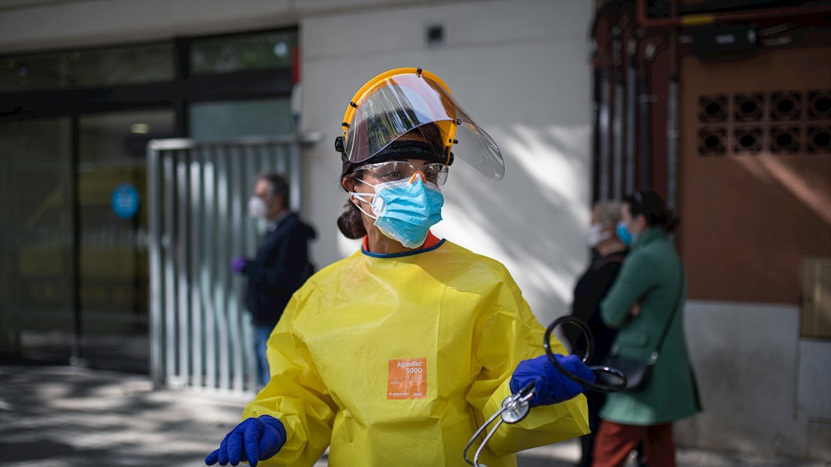 España registra 48 muertes por Covid-19 en un día.