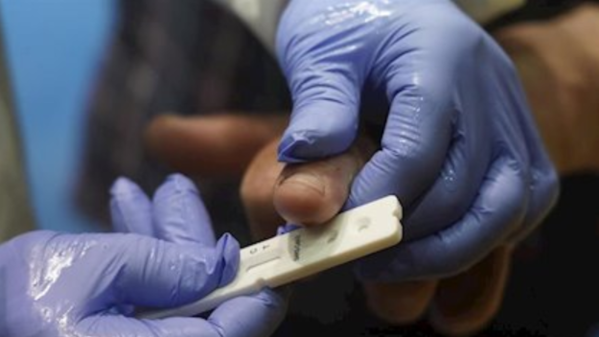 Hasta el 22 de mayo, la Junta ha realizado más de 500.000 pruebas a sanitarios y oficiales, entre otros.