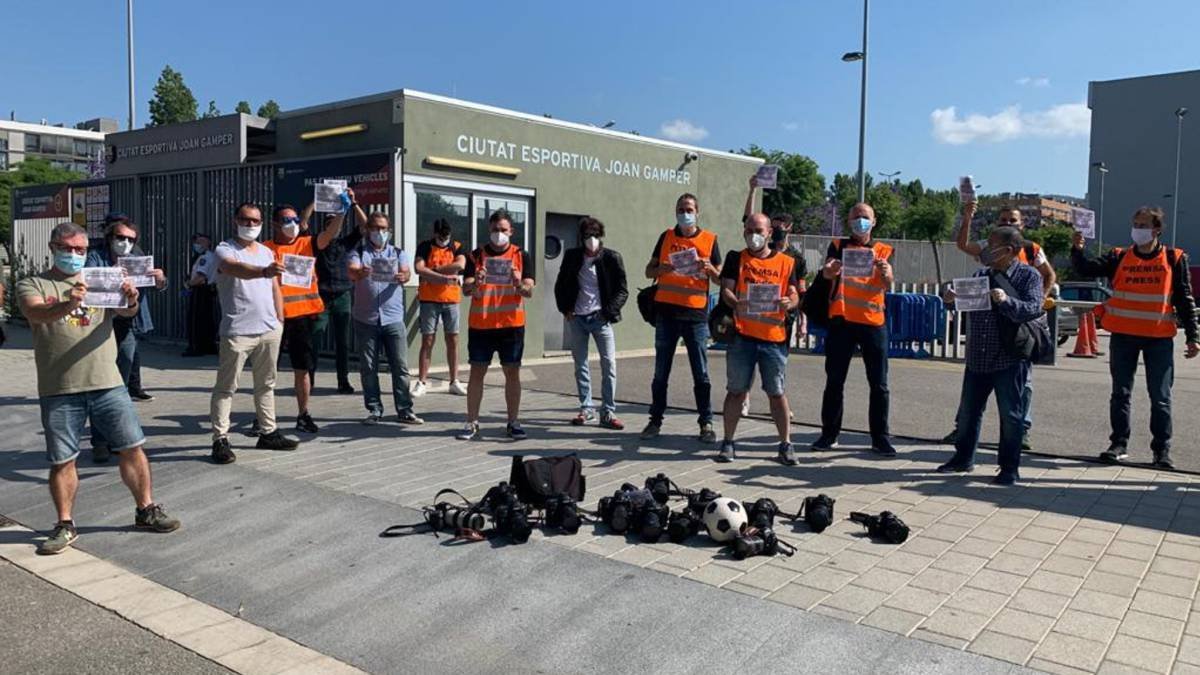 Medios de comunicación en la Ciudad Deportiva Joan Gamper.