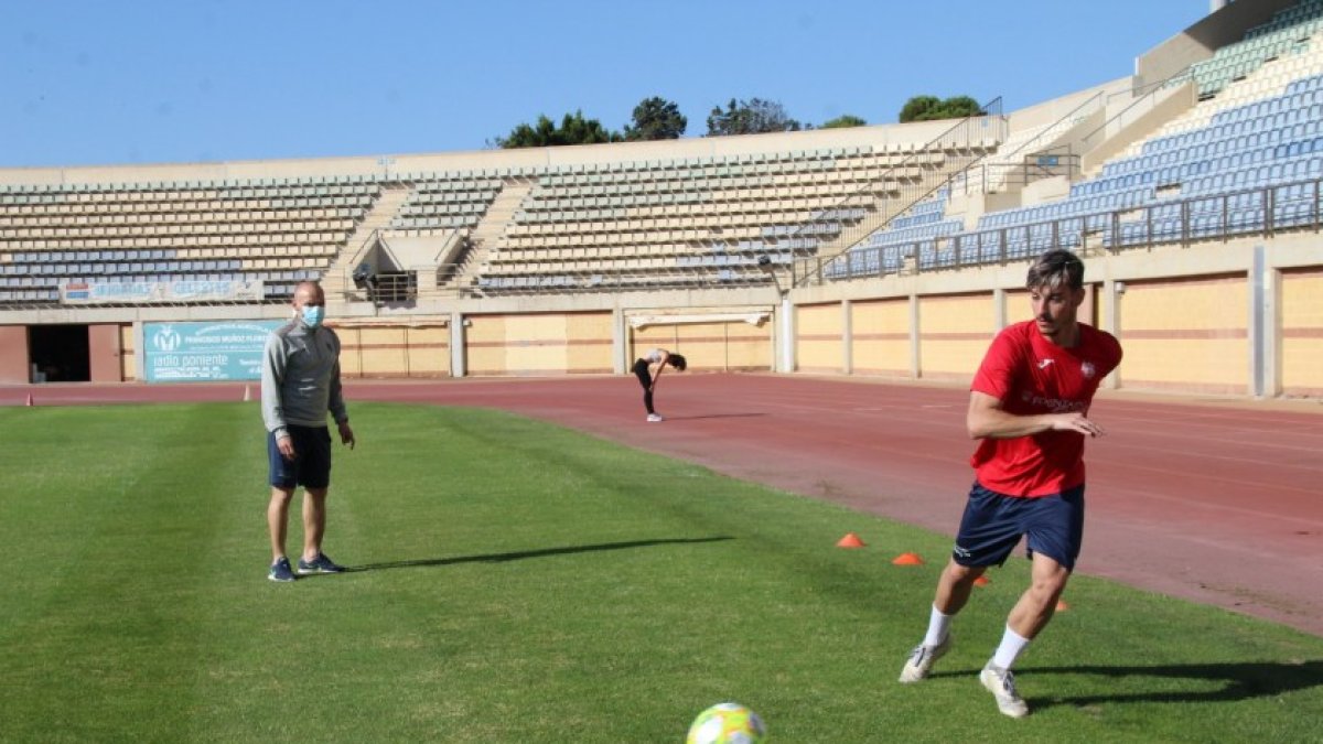 Cabello atento a la evolución de sus jugadores.