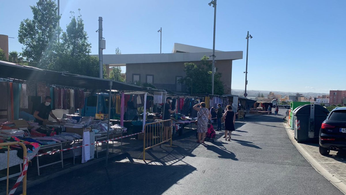 Mercadillo de Benahadux, este jueves.