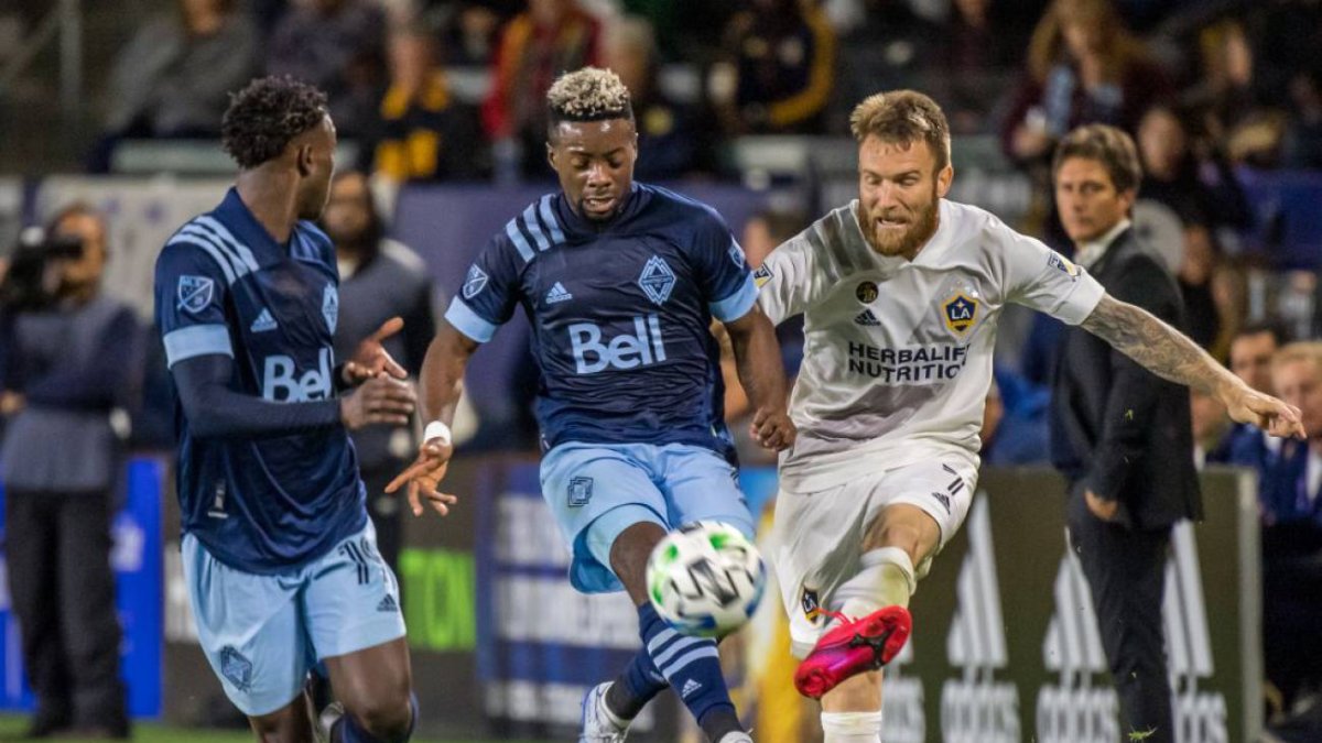 Aleksander Katai deja de pertenecer a LA Galaxy.