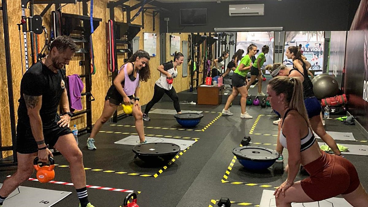 Antonio José Fernández Belmonte, mánager de Centro Sano y entrenador personal en Almería.