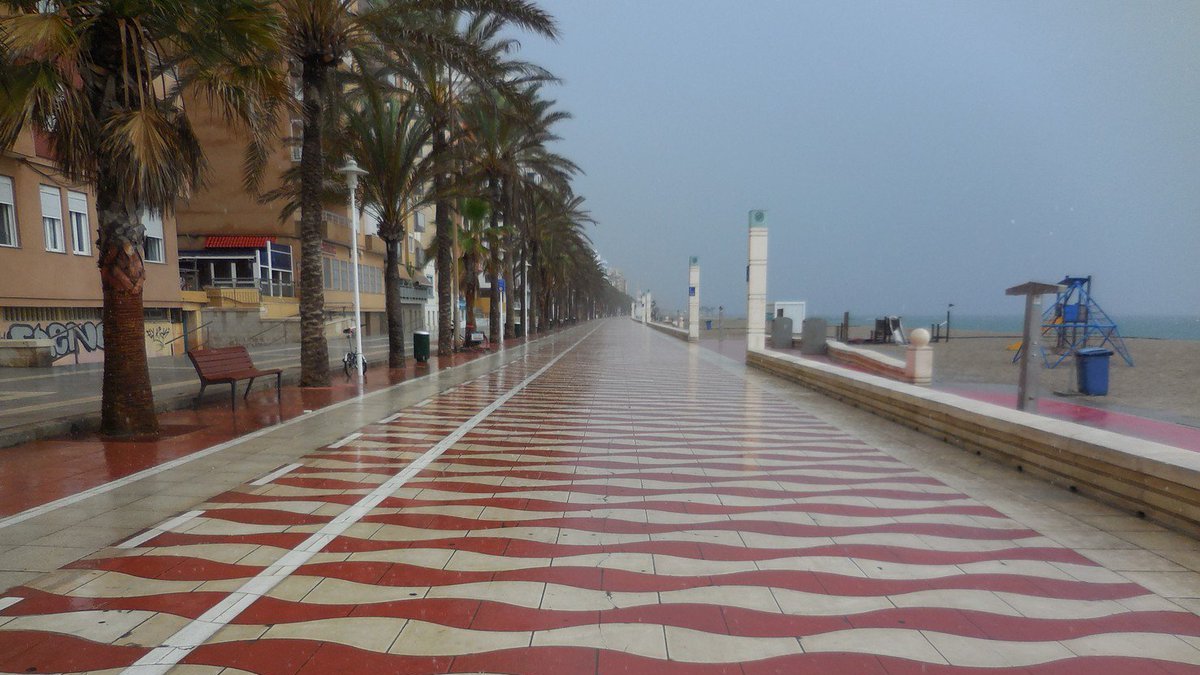 Tormentas y fuerte viento en Almería
