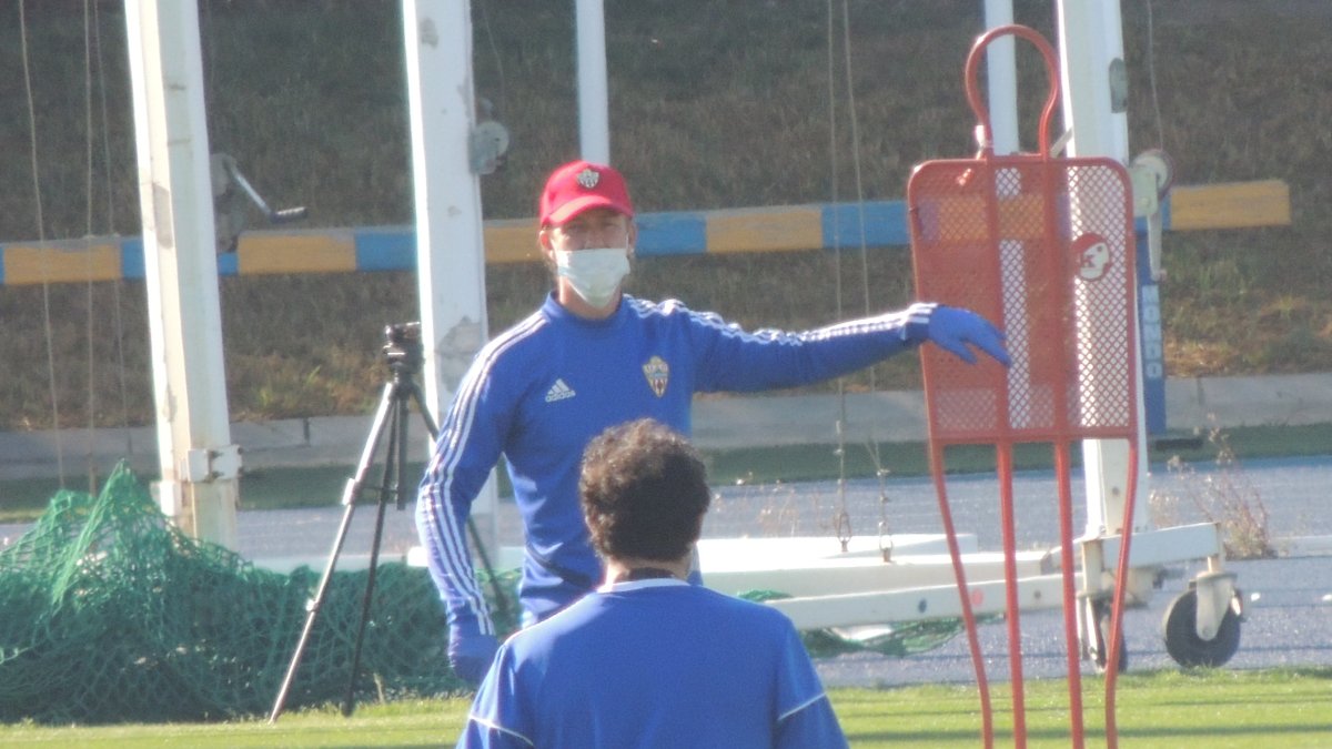 Guti en el campo Anexo.