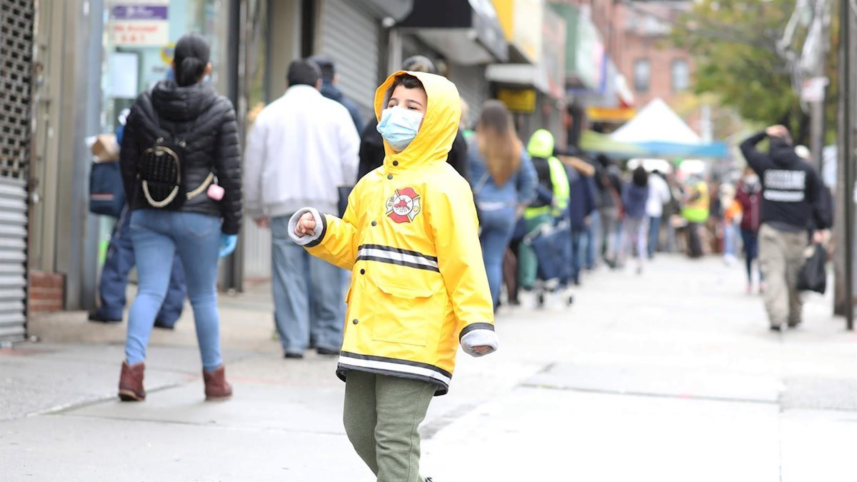 El 99% de los menores son asintomáticos.