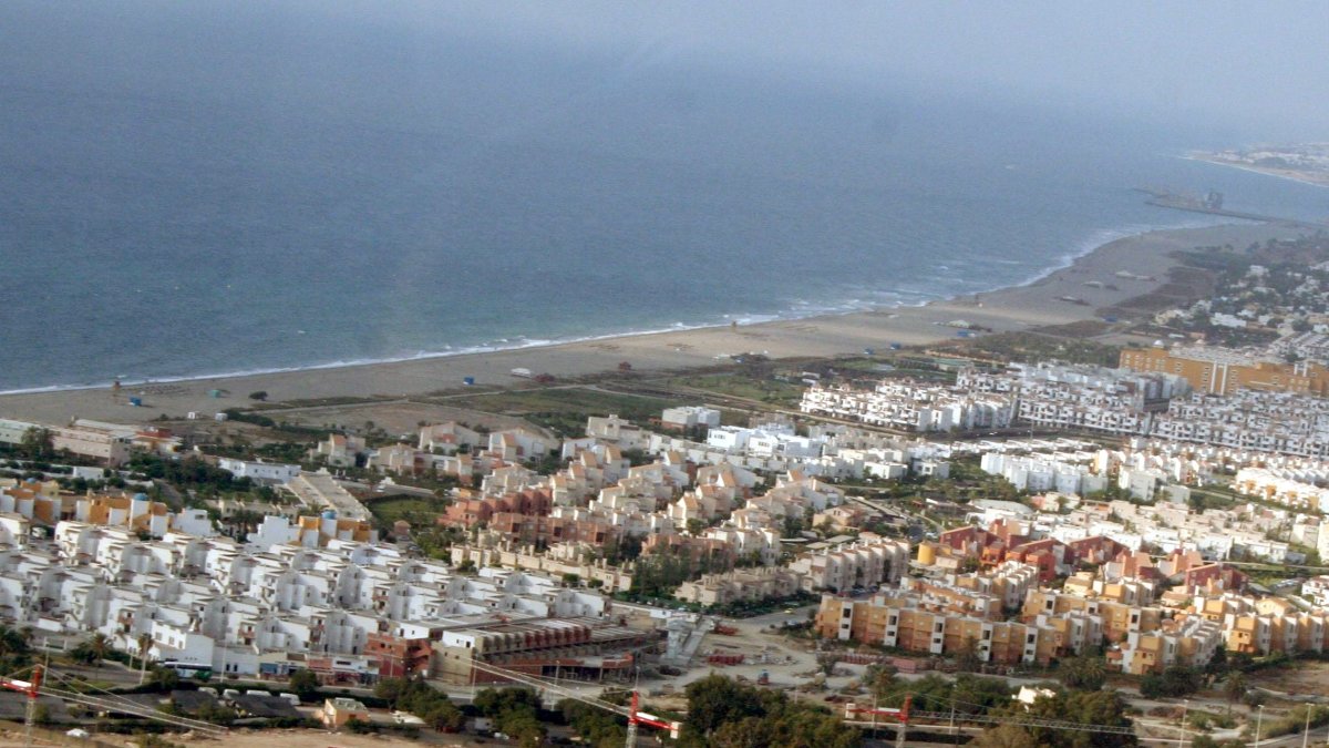 Viviendas turísticas en el litoral de Vera.