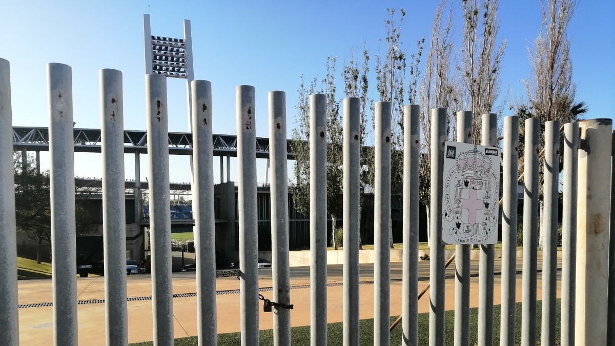 Este jueves, puerta cerrada.