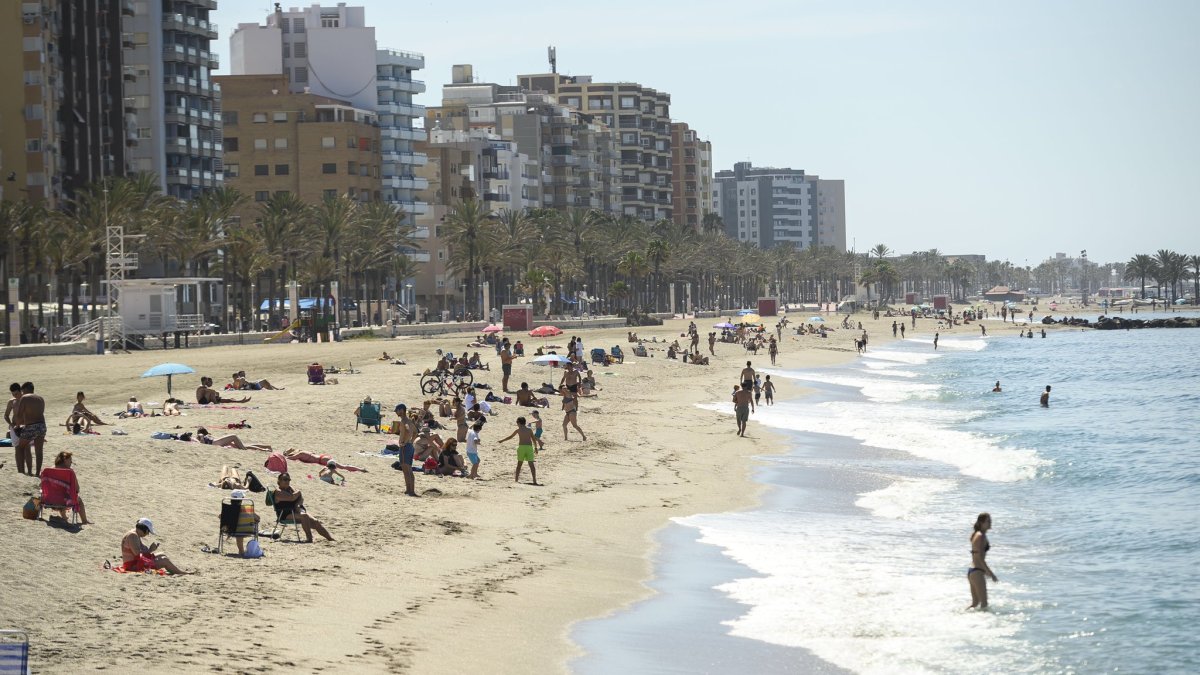 Las playas andaluzas contarán con 3.000 auxiliares.