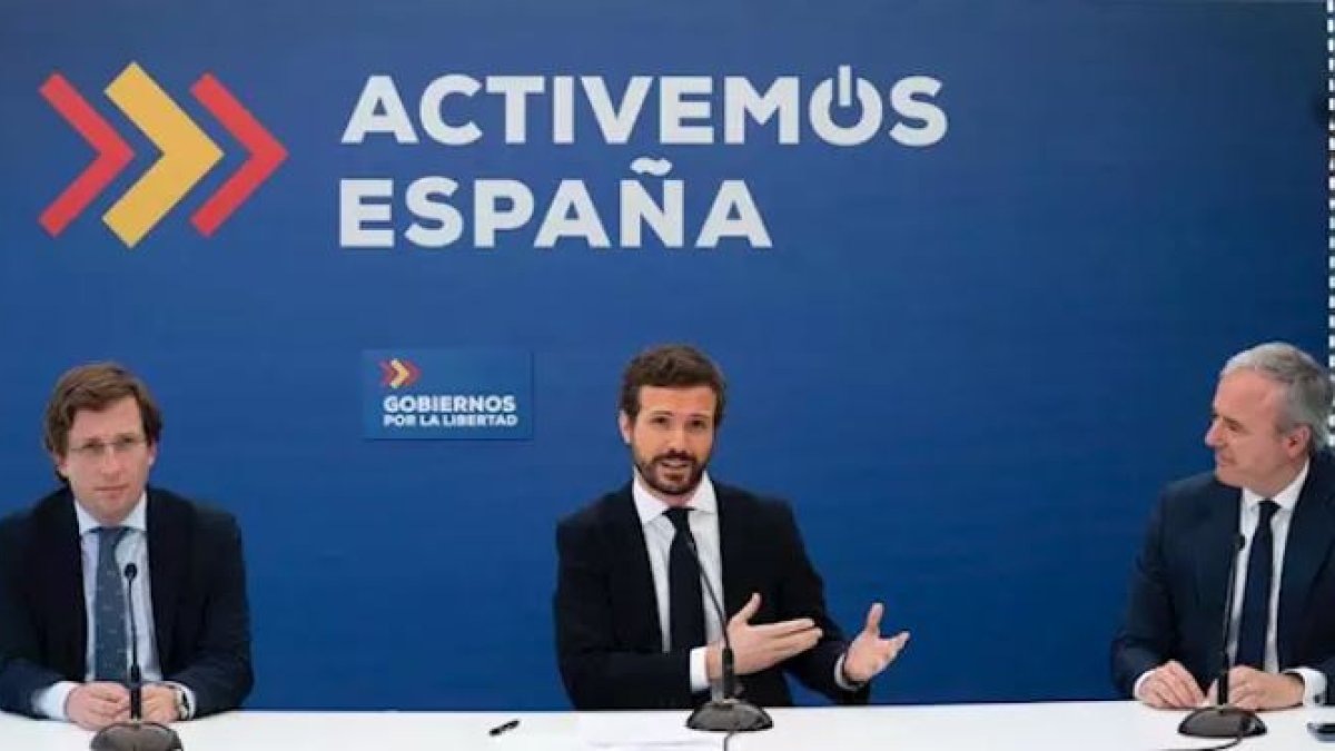El presidente del PP, Pablo Casado, se reúne con alcaldes del PP. Foto: DAVID MUDARRA (PP)