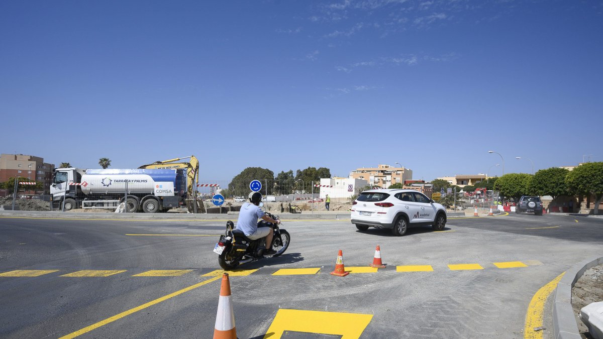 Rotonda ya abierta en su totalidad al tráfico
