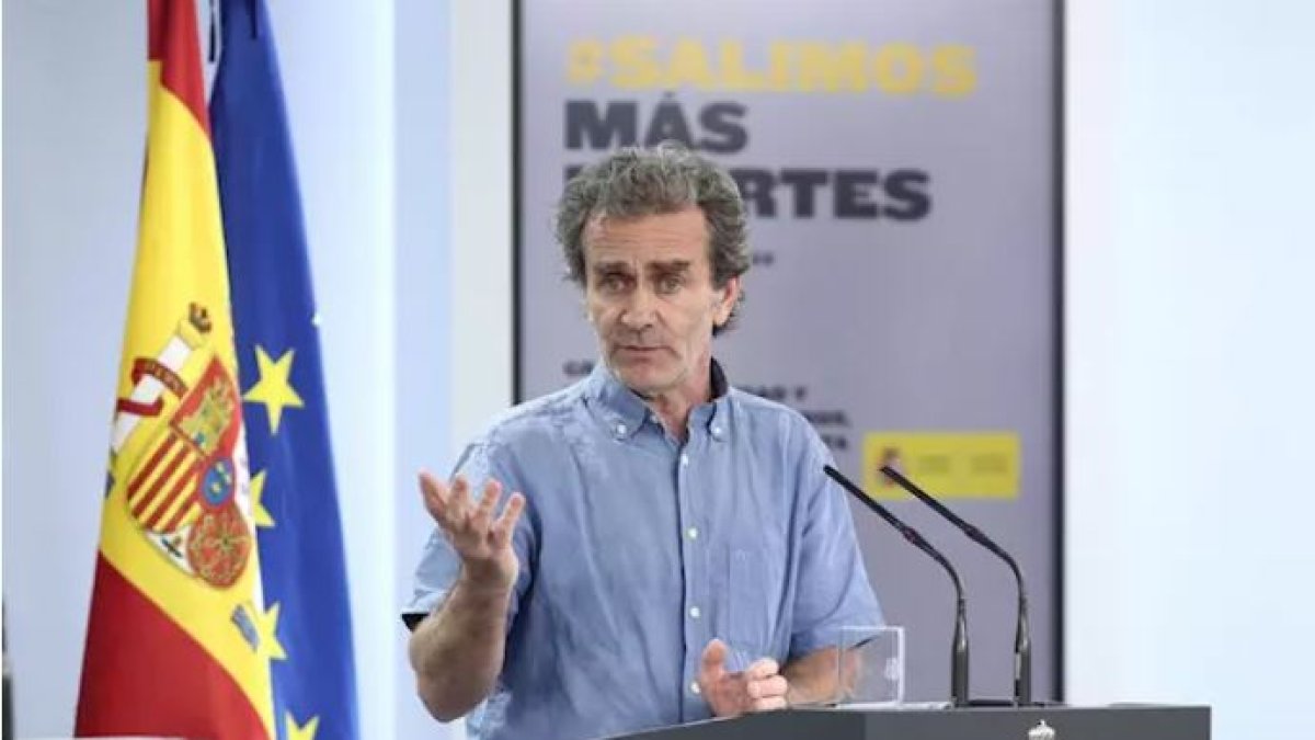 El director del Centro de Coordinación de Alertas y Emergencias Sanitarias (CCAES), Fernando Simón.