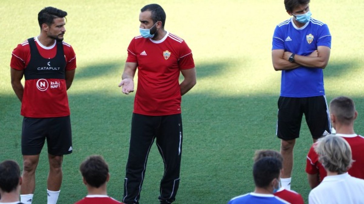 Mohamed El Assy ha dado ánimos a la plantilla.