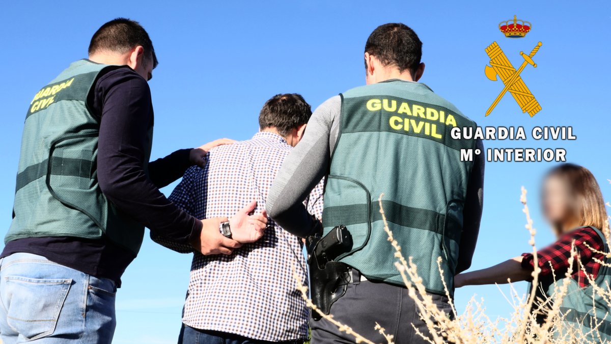 Imagen de la detención facilitada por la Guardia Civil de Almería.