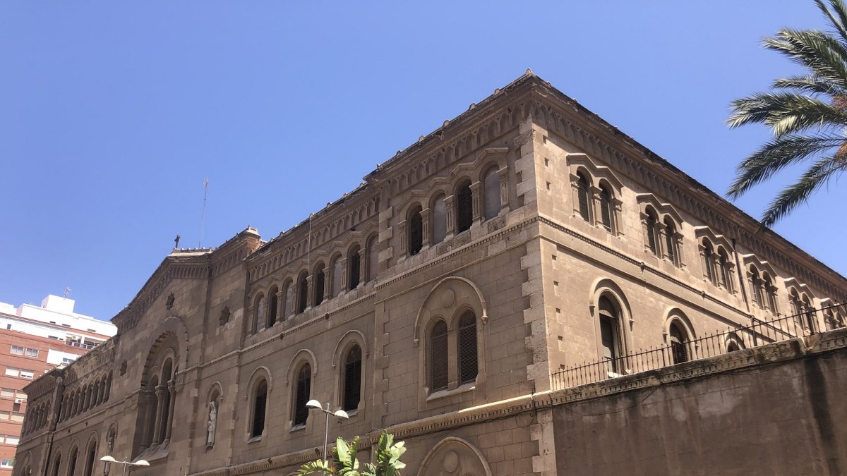 Exterior de la Compañía de María.