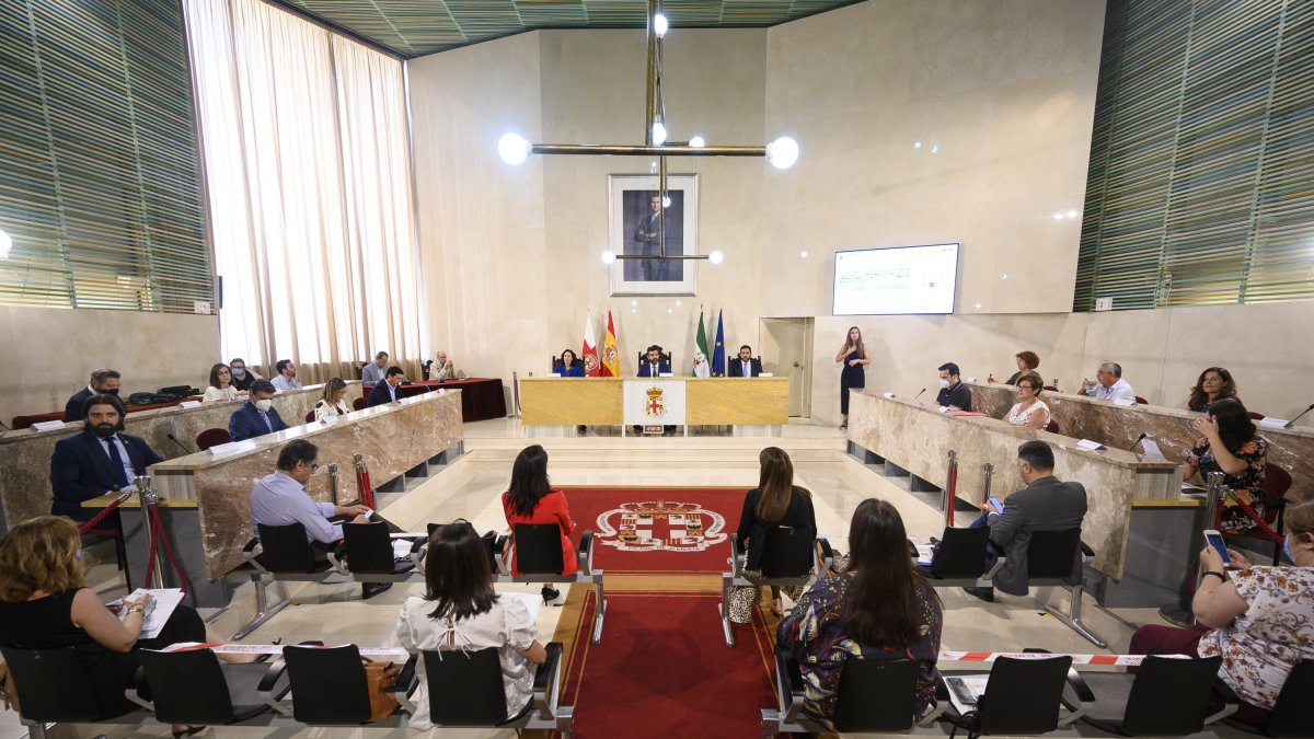 Ayuntamiento, mejora social, sanitaria y económica.
