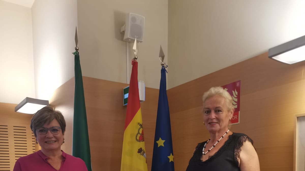 María José Navarro y Bibiana Montoya en la presentación del cuaderno.