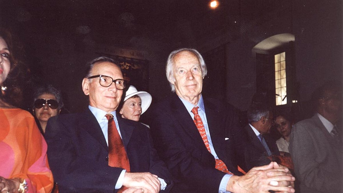Ennio Morricone junto al productor musical George Martin en un homenaje en Alcalá en el año 2001. / Foto: Javier A. Iglesias