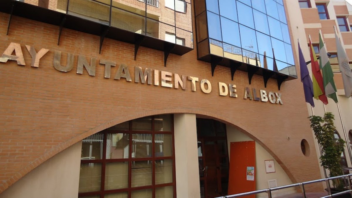 El Ayuntamiento arrastra deudas por valor de casi 30 millones de euros.