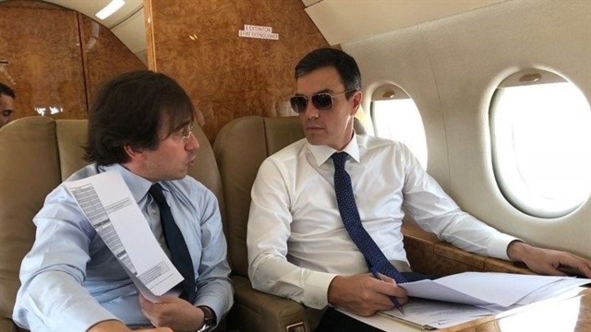 Imagen de archivo de Pedro Sánchez en el avión presidencial.