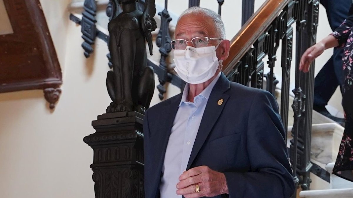 Gabriel Amat, con mascarilla, en una imagen de archivo.