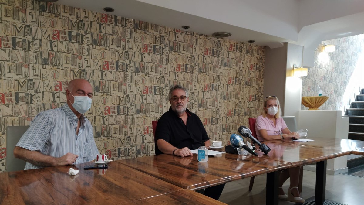 Rueda de prensa ayer de la Mesa del Tren.