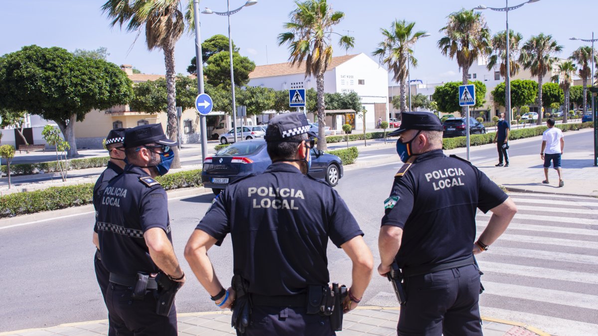 La Policía Local de Níjar actuará a fondo durante el fin de semana.
