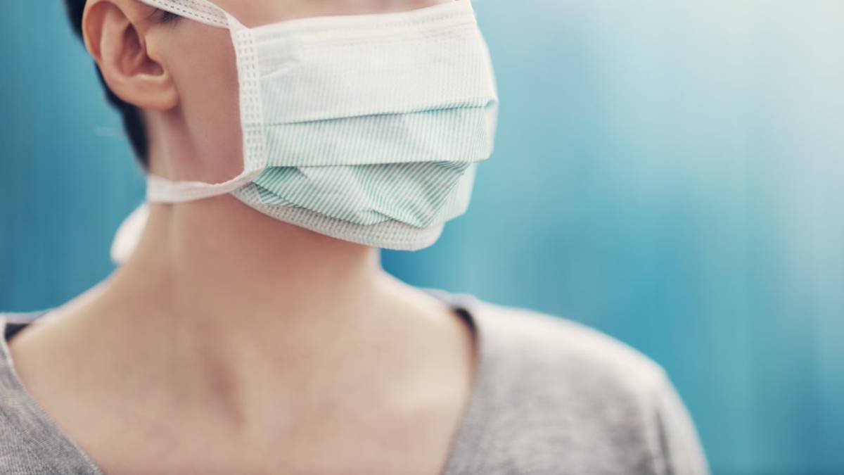 Mascariilas desechables y reutilizables, sendas con las mismas garantías.