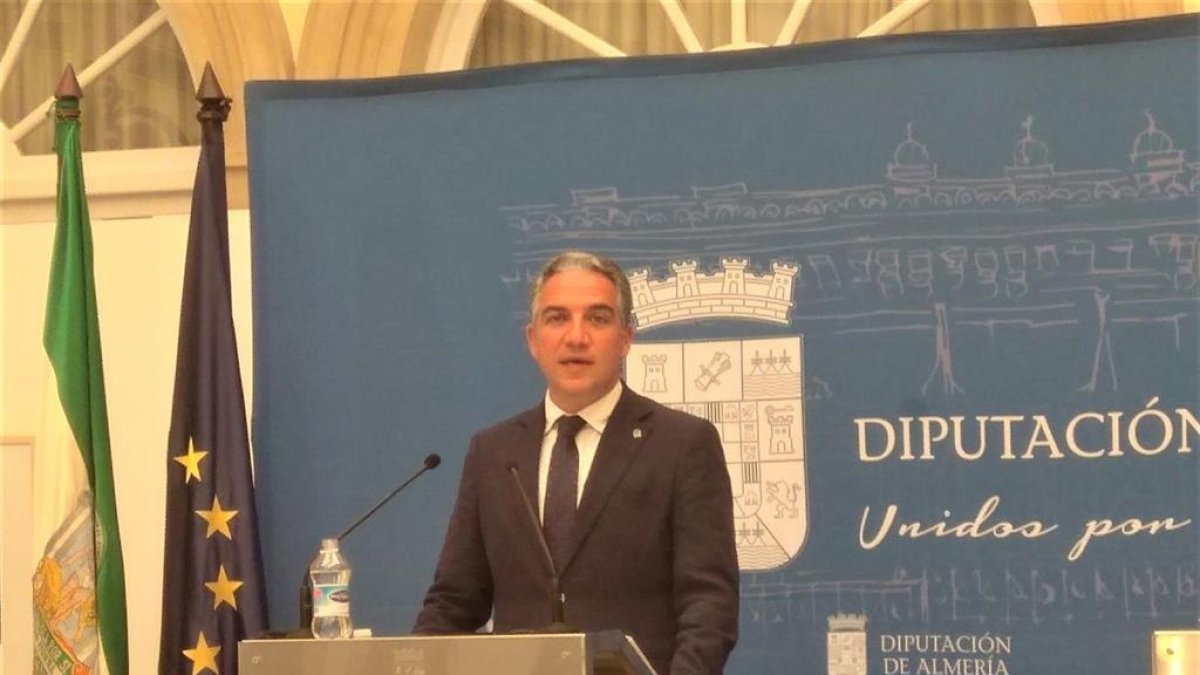 Bendodo destaca el apoyo en los sondeos a