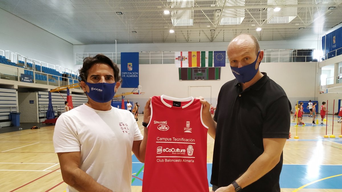 Javier Moreno, de Ecoculture, y César Martínez, de CB Almería.