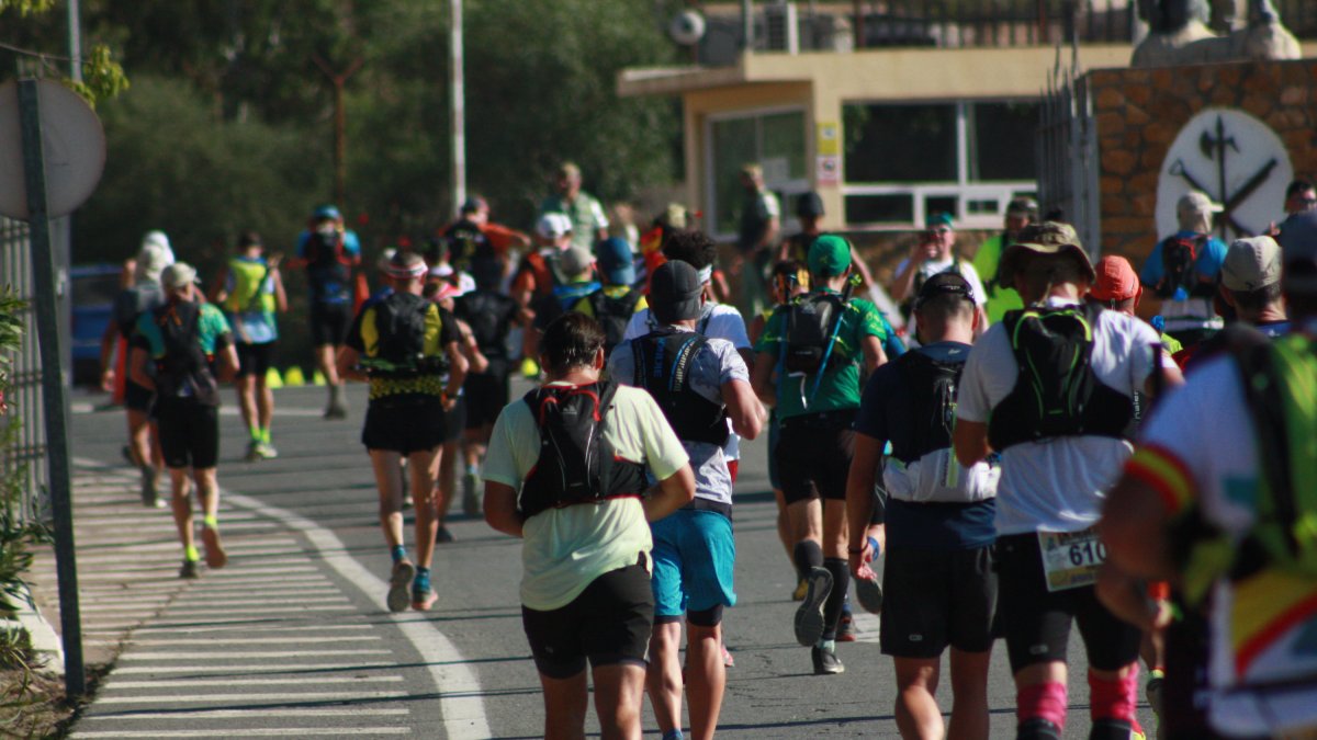 Entrada de los corredores a la base en 2019