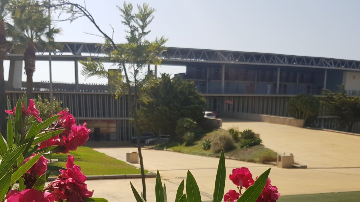 El Estadio Mediterráneo fue desalojado esta mañana.