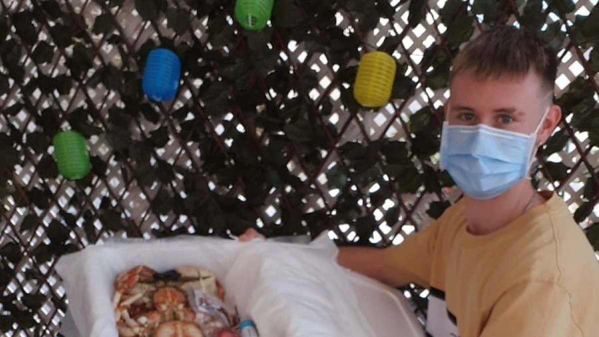 El ganador de la mariscada, Emilio Juan Fernández de Las Negras.