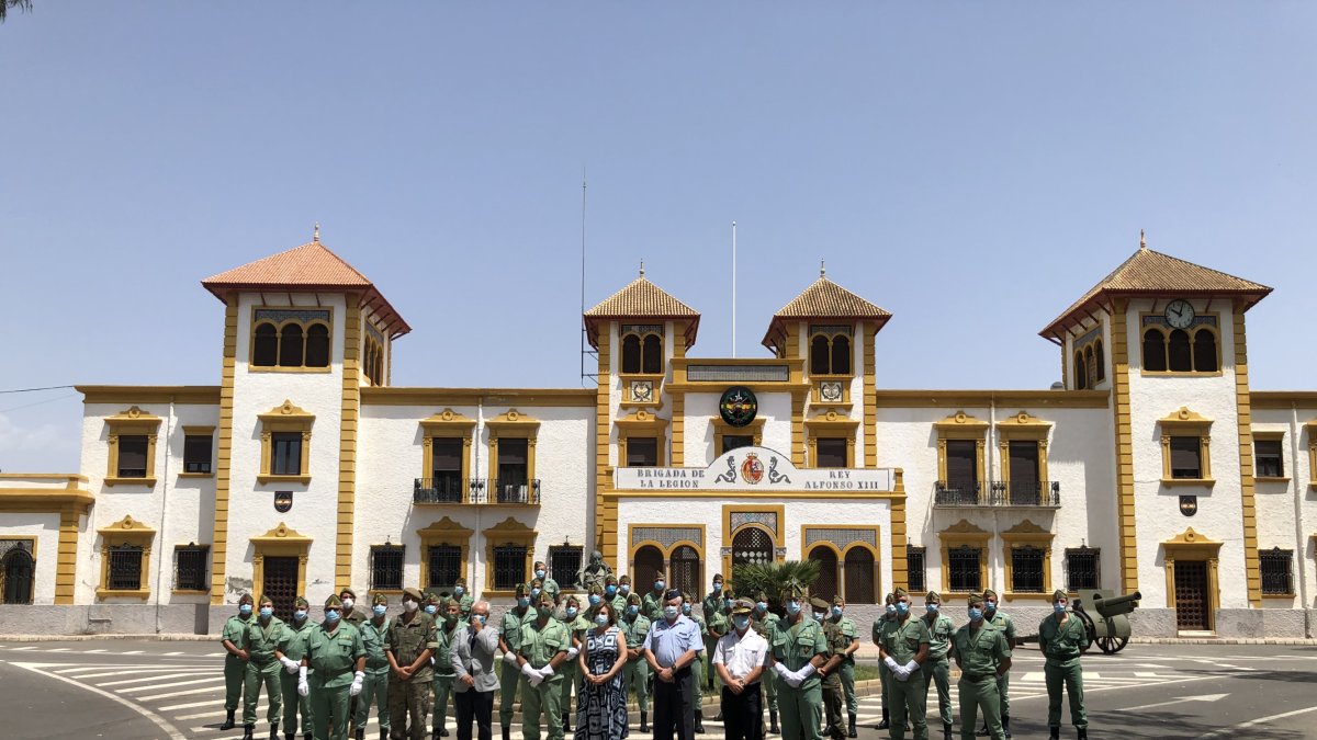 La delegada Sandra García en la base de la Legión. La voz