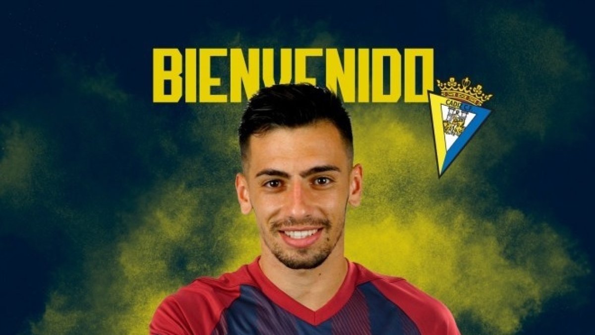 El Cádiz anunció la llegada de Gaspar Panadero.