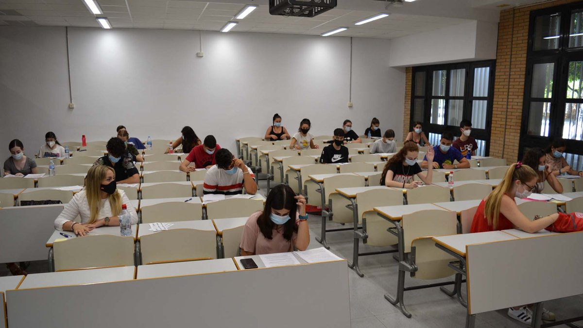 200 aulas digitalizadas para docencia semipresencial el próximo curso 20/21.