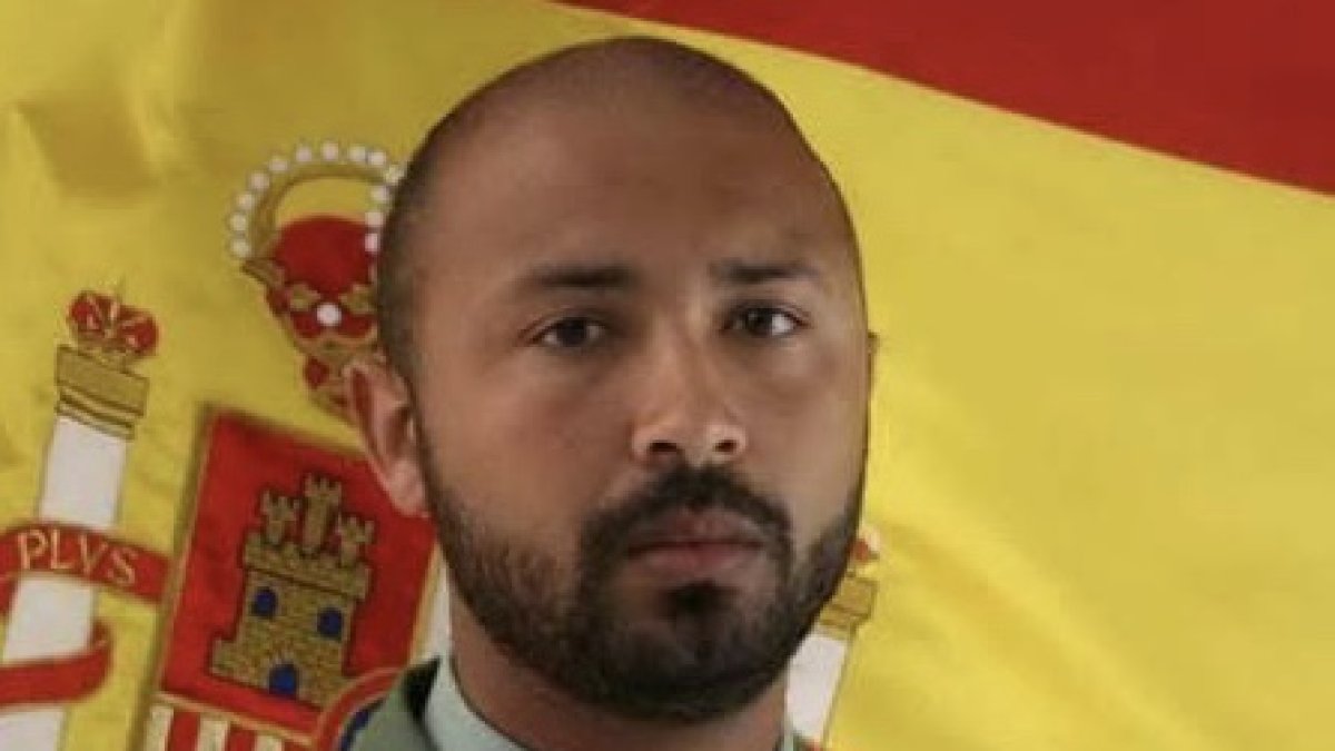 El cabo Benaribi Amar.