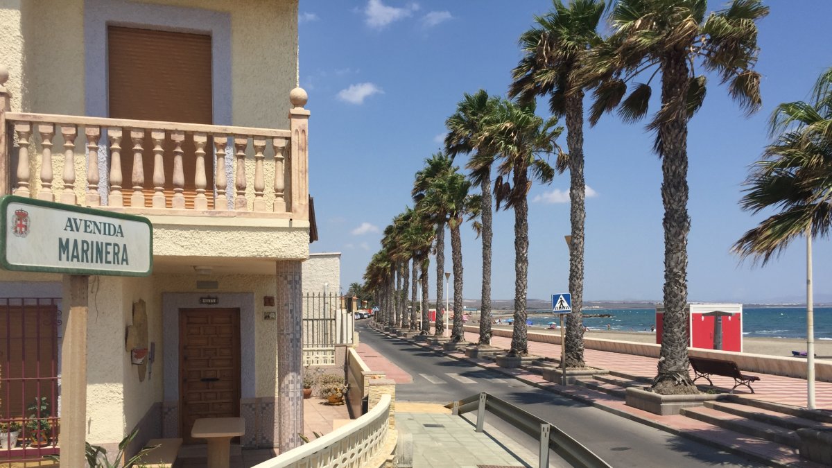Avenida Marinera en el barrio de Costacabana
