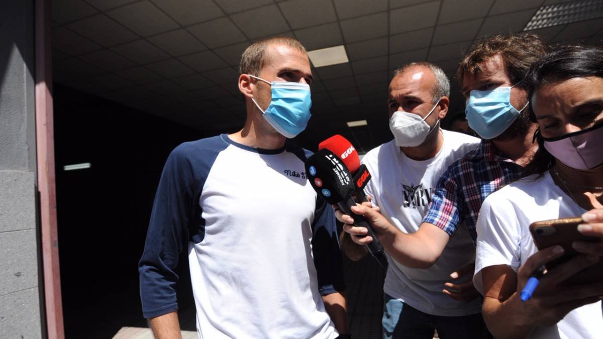 Álex Bergantiños después de declarar en A Coruña.