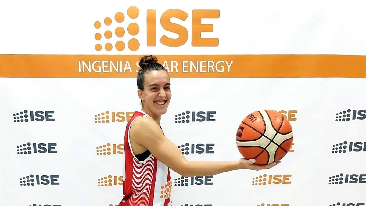 Macarena D\'Urso renueva por el ISE CB Almería.